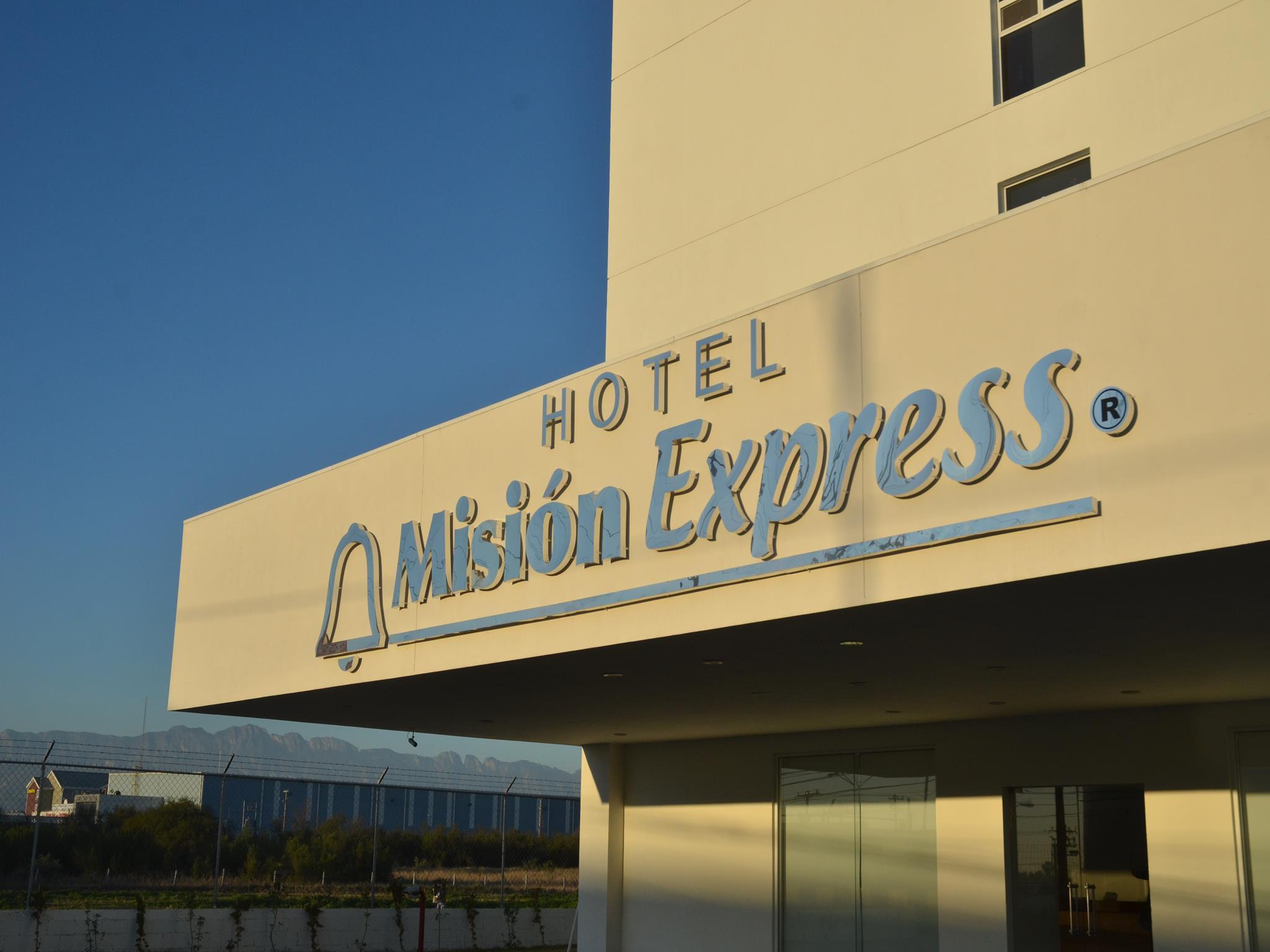 米西翁蒙特雷航空快捷酒店 Apodaca 外观 照片